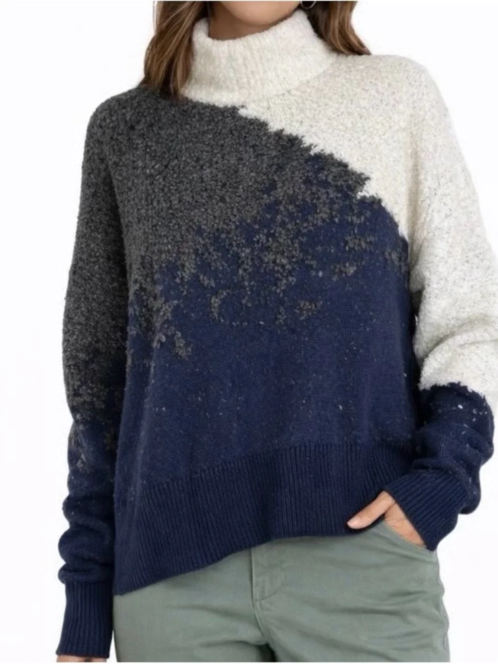 Lululemon Ombre Knit Textured Turtleneck Sweater M oversized off white Blue Grey